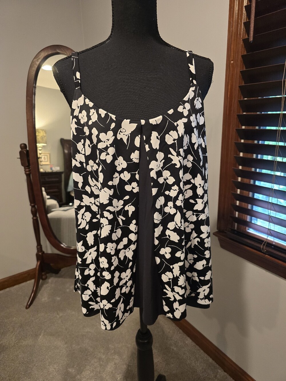 Black & White Floral Tankini Swim Top!